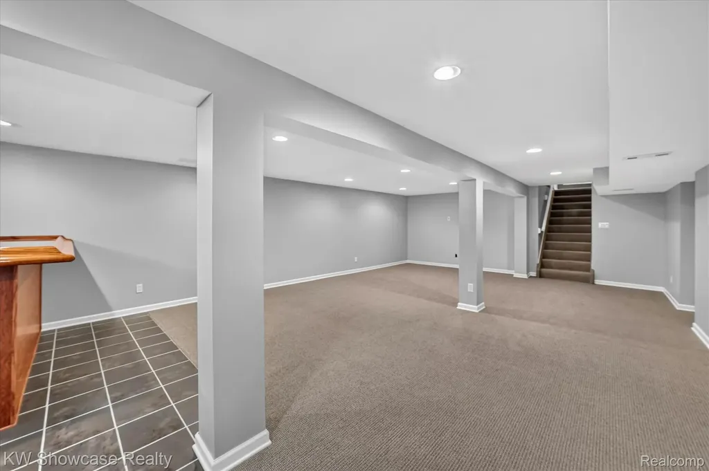 11498 Fox N Hounds Drive White Lake Charter Township MI 48386