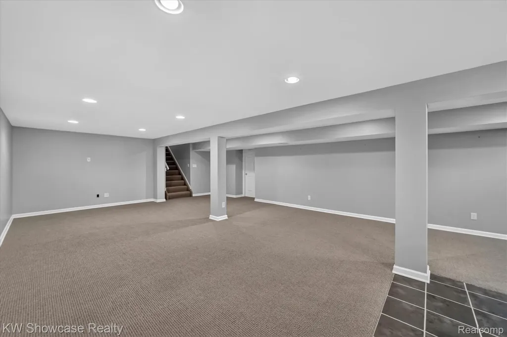 11498 Fox N Hounds Drive White Lake Charter Township MI 48386