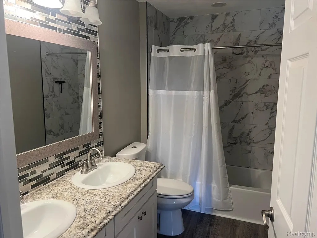 7753 Turrillium Lane Waterford Charter Township MI 48327