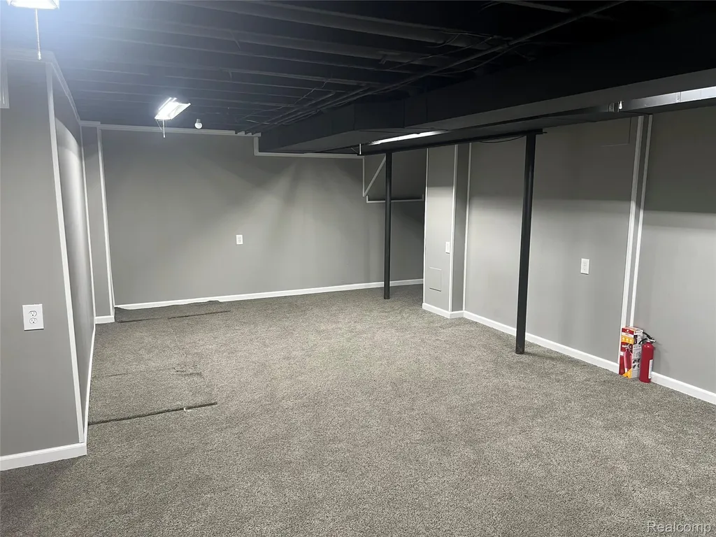 7753 Turrillium Lane Waterford Charter Township MI 48327