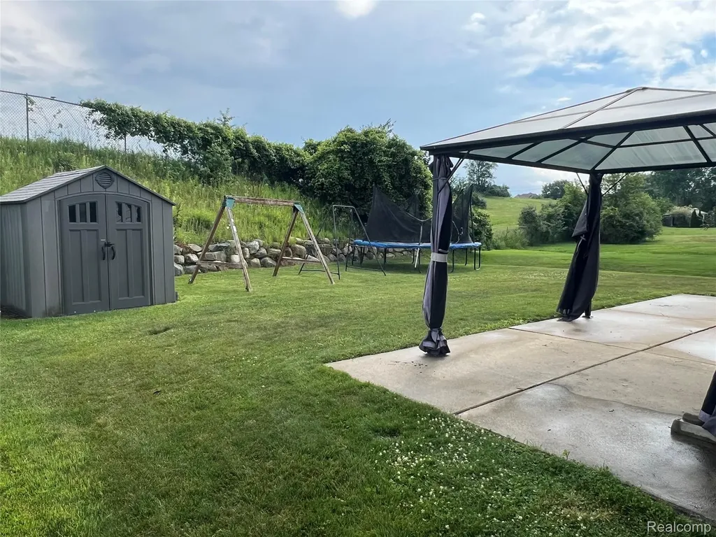 7753 Turrillium Lane Waterford Charter Township MI 48327