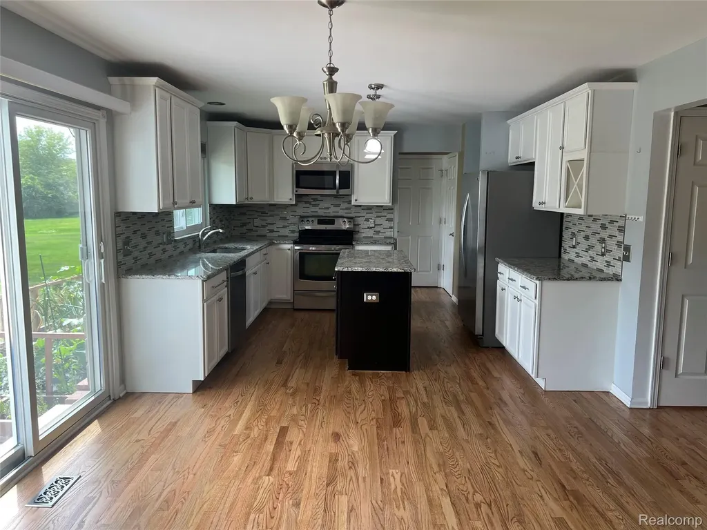 7753 Turrillium Lane Waterford Charter Township MI 48327