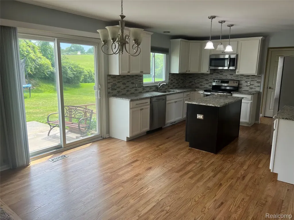 7753 Turrillium Lane Waterford Charter Township MI 48327