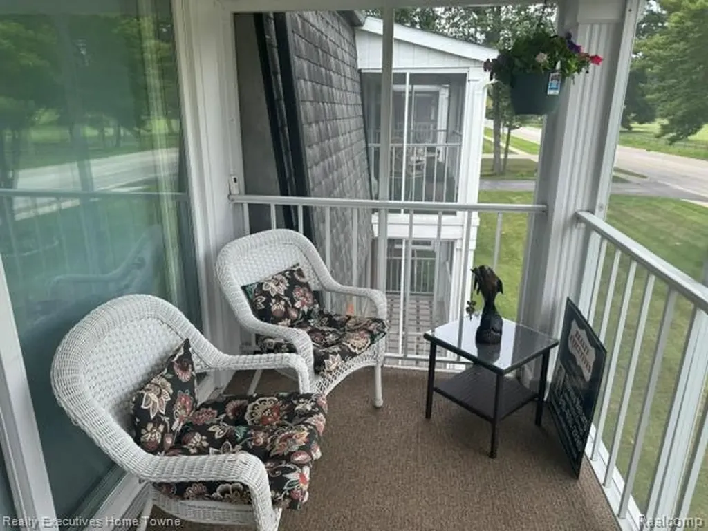 1467 E Krafft Road Fort Gratiot Charter Township MI 48059