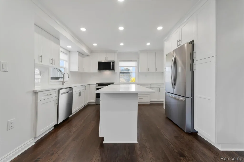 4312 Samoset Road Royal Oak City MI 48073