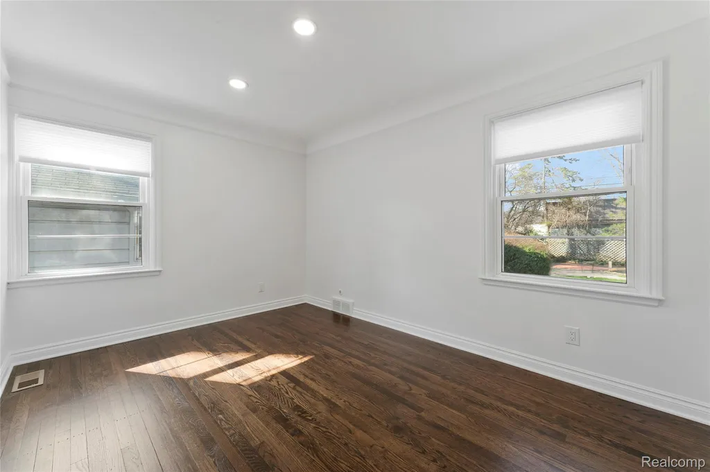 4312 Samoset Road Royal Oak City MI 48073