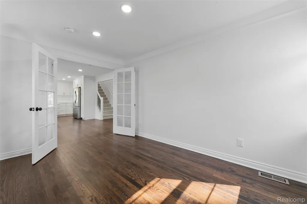 4312 Samoset Road Royal Oak City MI 48073