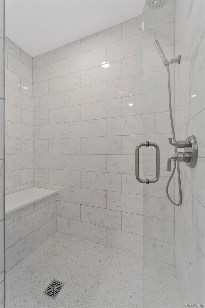 4312 Samoset Road Royal Oak City MI 48073