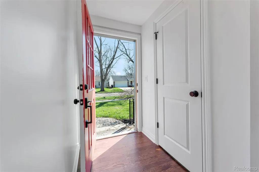 4312 Samoset Road Royal Oak City MI 48073