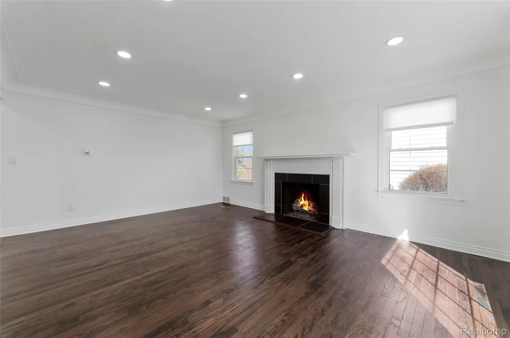 4312 Samoset Road Royal Oak City MI 48073