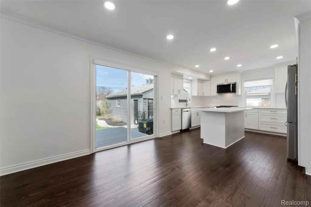 4312 Samoset Road Royal Oak City MI 48073