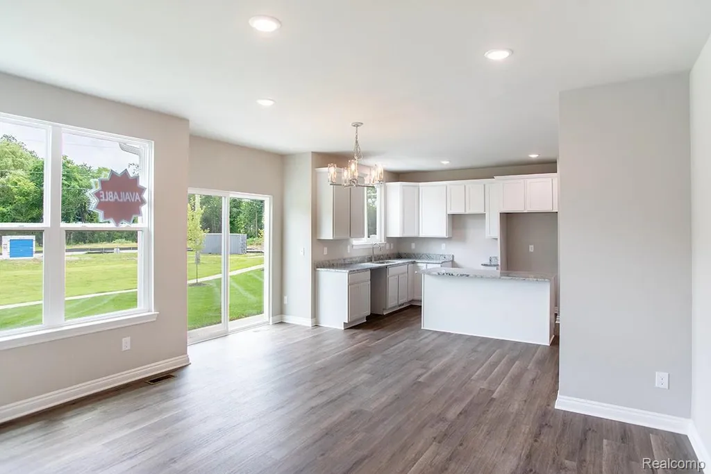 16 Grandview Circle Grandview Circle White Lake Charter Township MI 48386