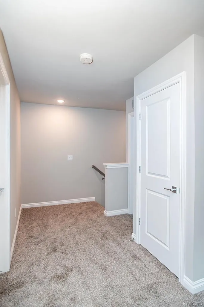 16 Grandview Circle Grandview Circle White Lake Charter Township MI 48386