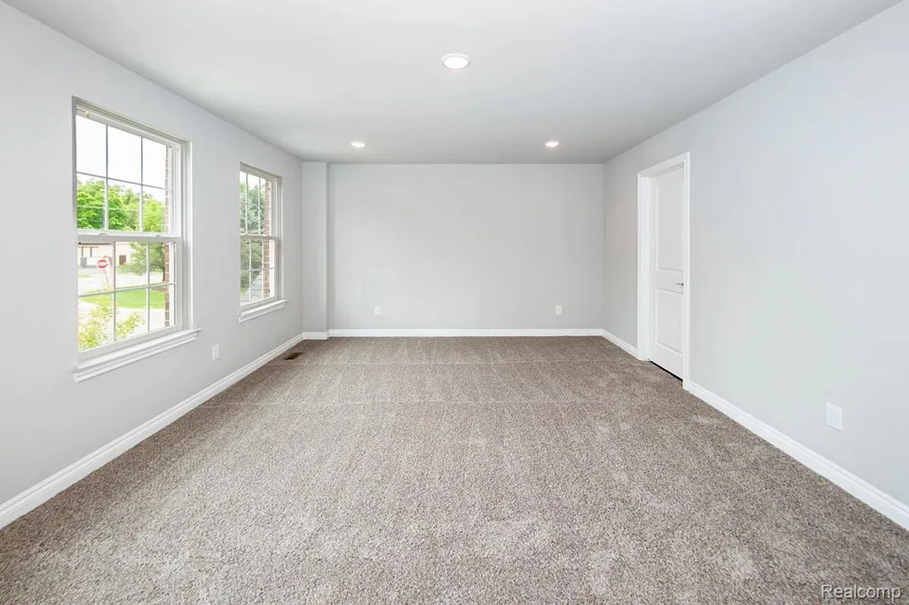16 Grandview Circle Grandview Circle White Lake Charter Township MI 48386
