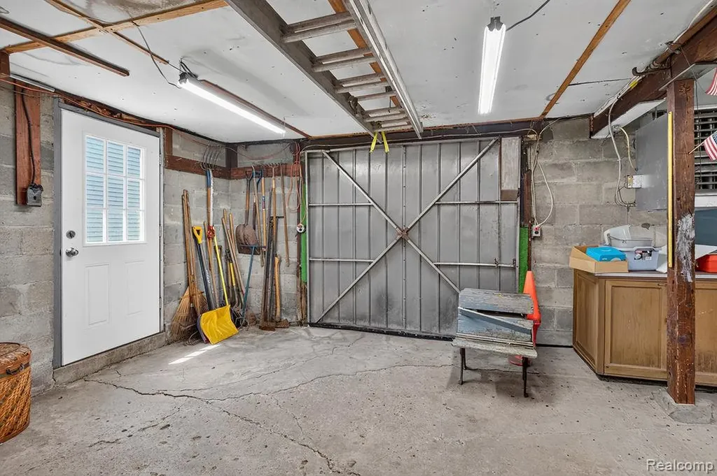 10800 7 Mile Road Salem Township MI 48167