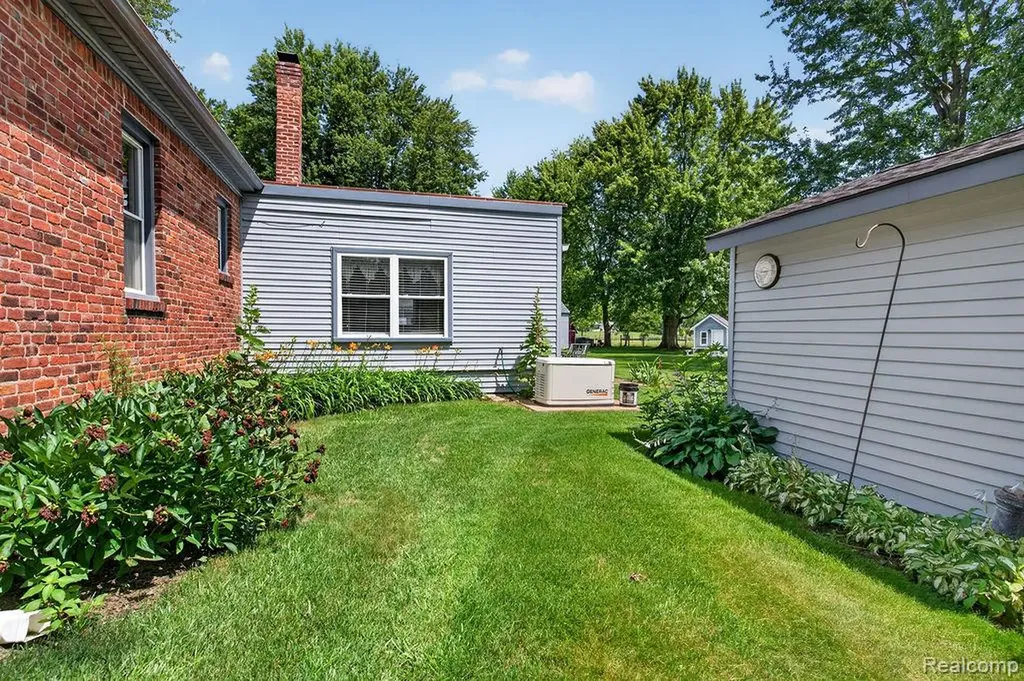 10800 7 Mile Road Salem Township MI 48167