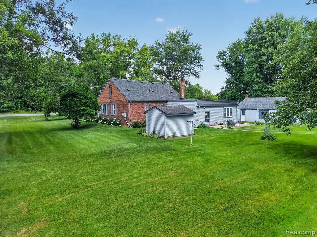 10800 7 Mile Road Salem Township MI 48167