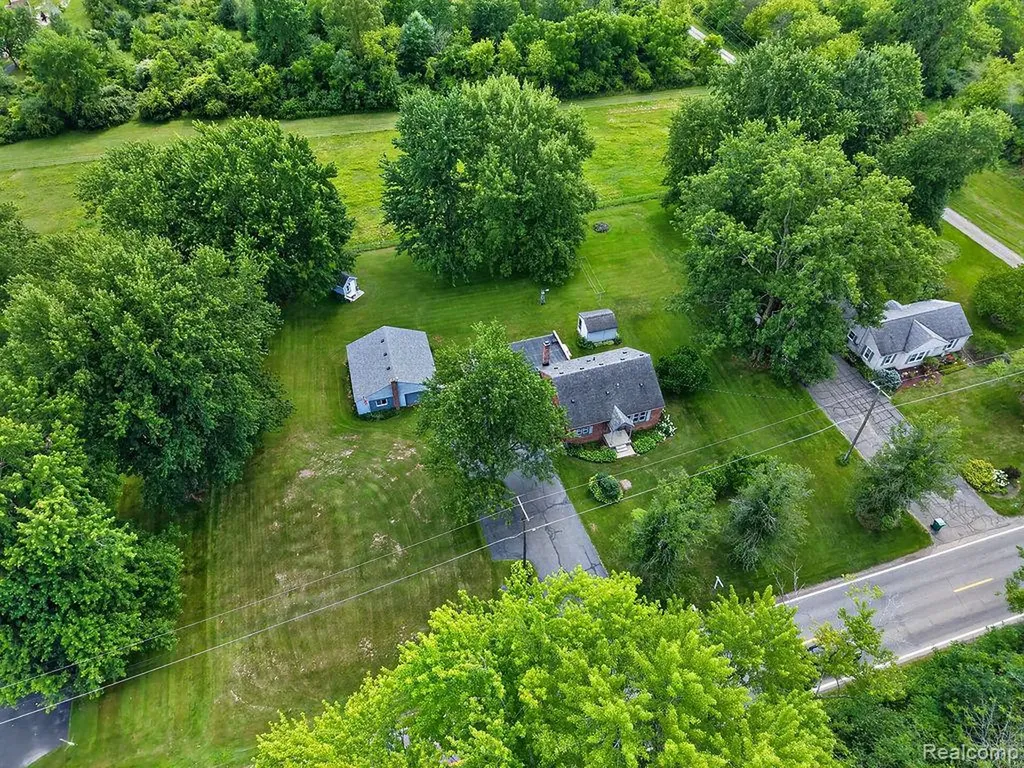 10800 7 Mile Road Salem Township MI 48167