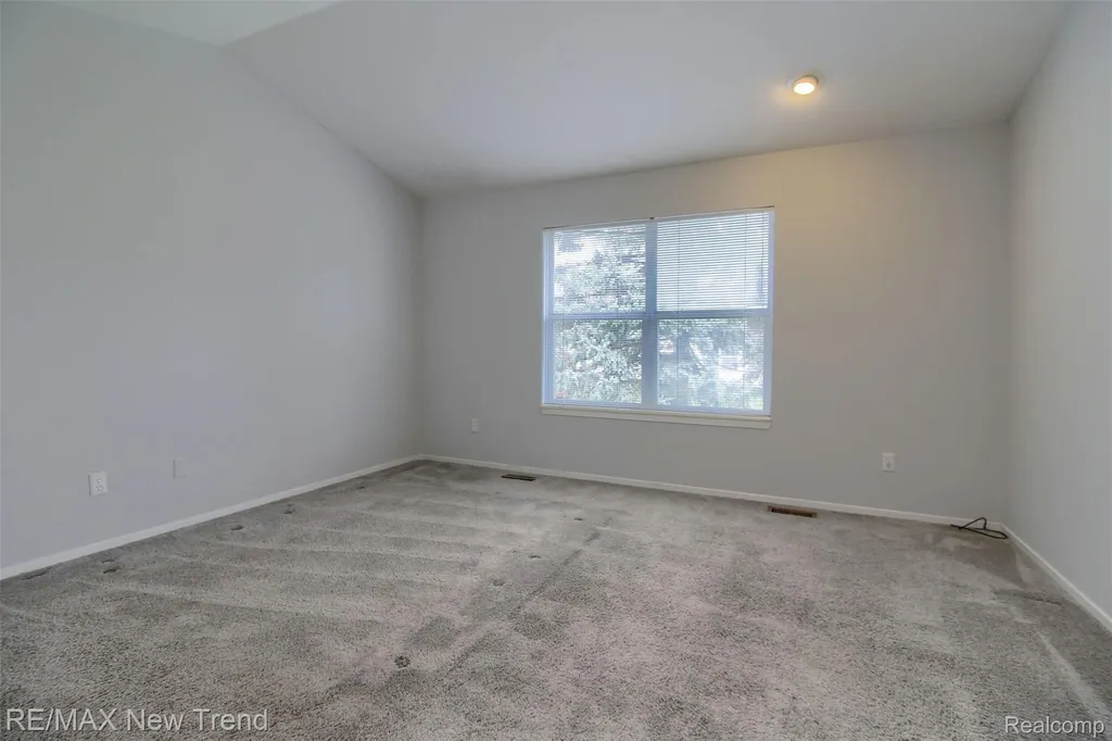 2191 Pleasant Drive Commerce Charter Township MI 48390