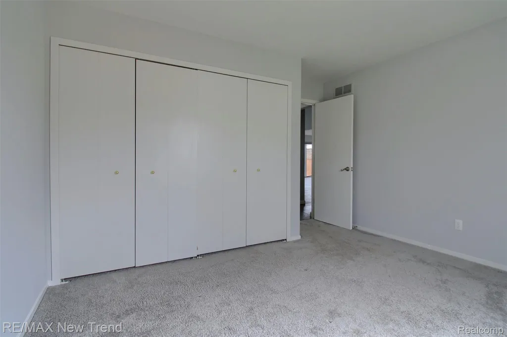 2191 Pleasant Drive Commerce Charter Township MI 48390