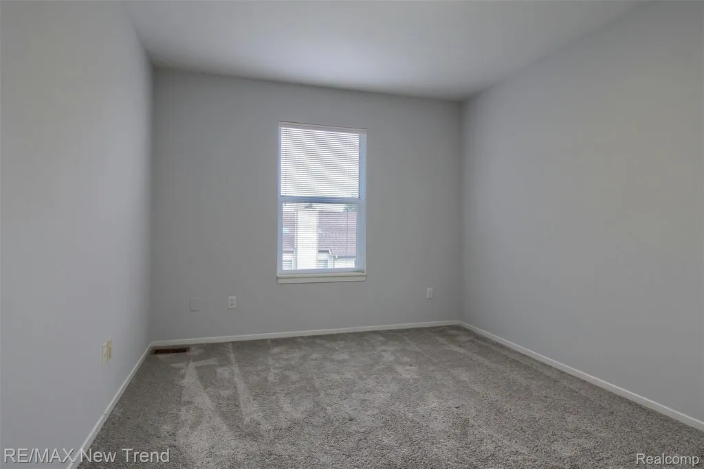 2191 Pleasant Drive Commerce Charter Township MI 48390