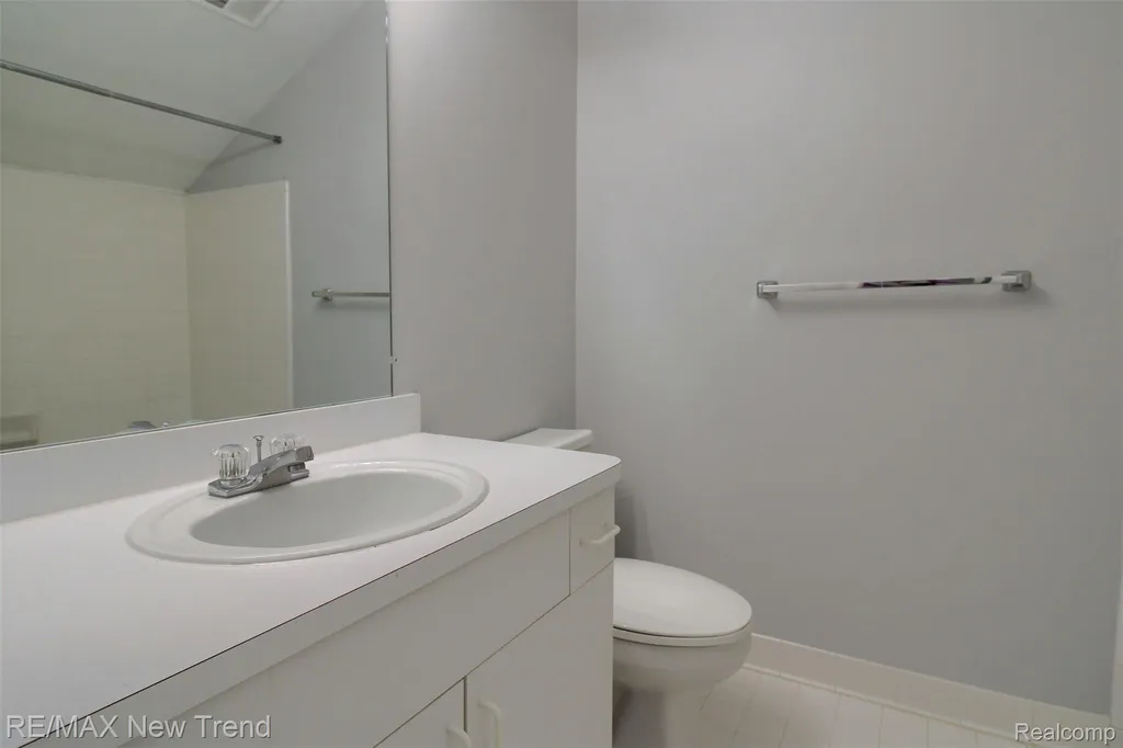 2191 Pleasant Drive Commerce Charter Township MI 48390