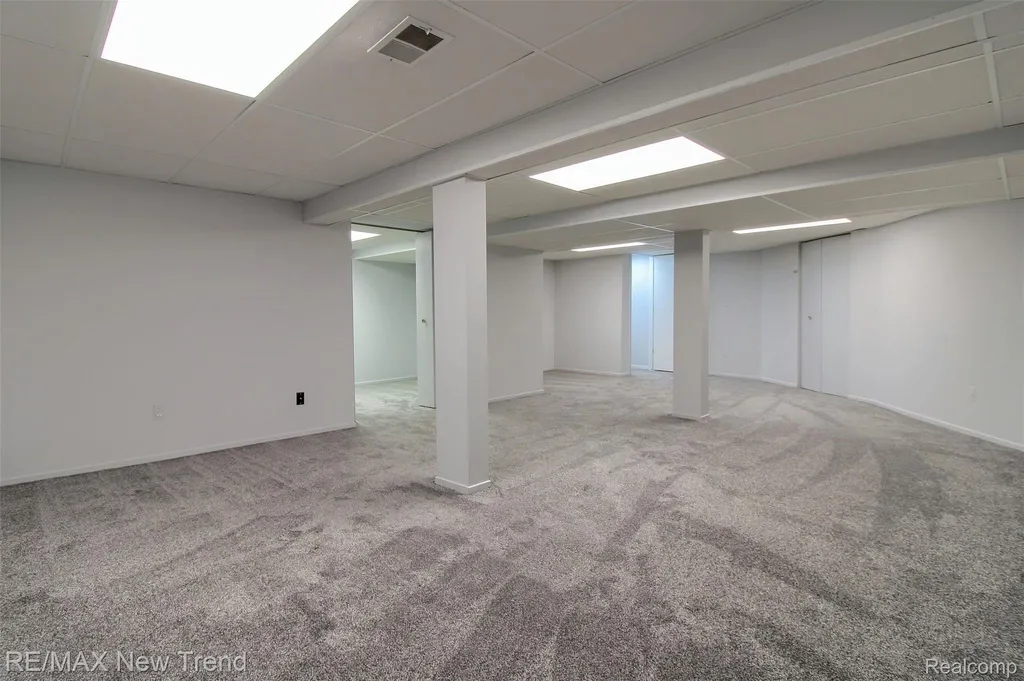 2191 Pleasant Drive Commerce Charter Township MI 48390