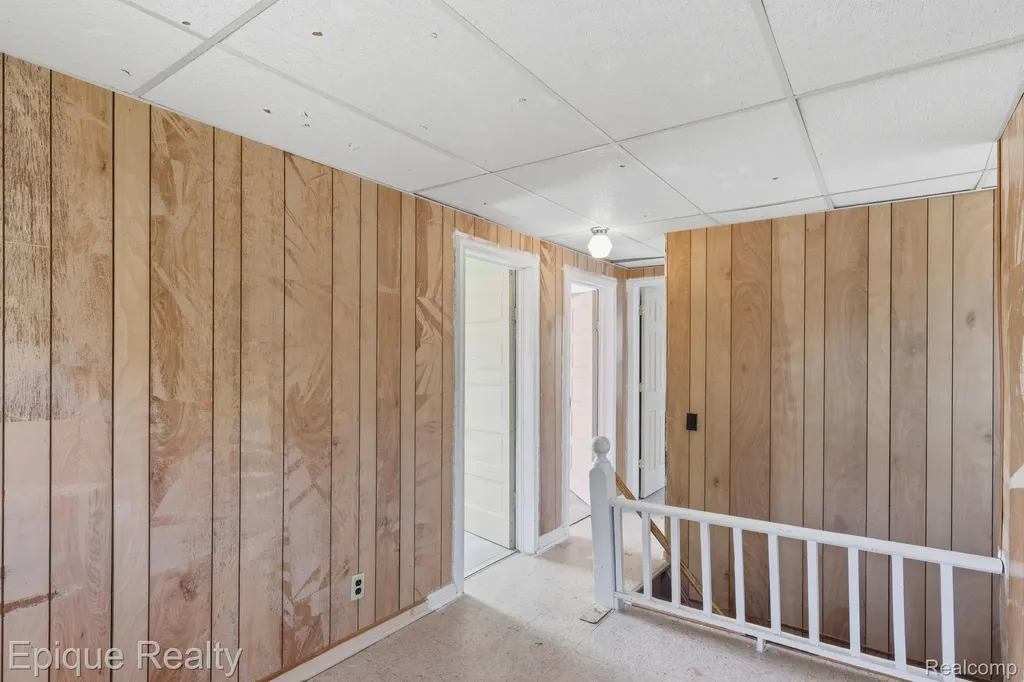 920 Farr Avenue Owosso City MI 48867
