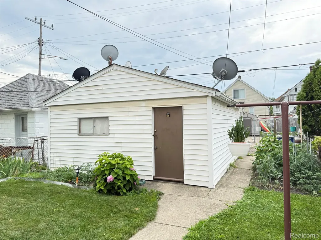 11375 Moran Street Hamtramck City MI 48212