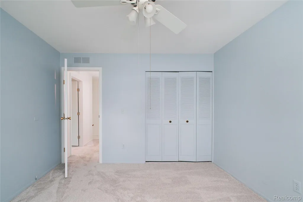 23707 N Rockledge Novi City MI 48375
