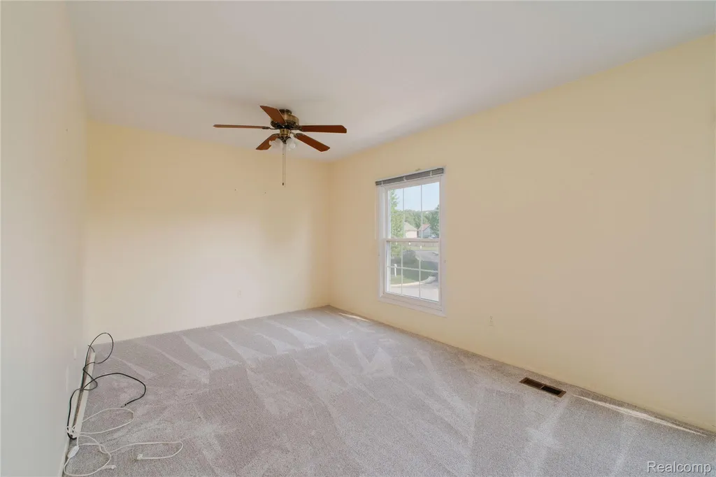 23707 N Rockledge Novi City MI 48375