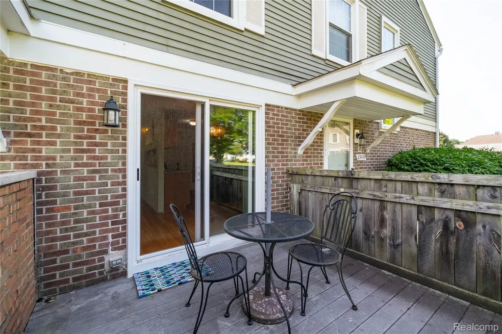 23707 N Rockledge Novi City MI 48375