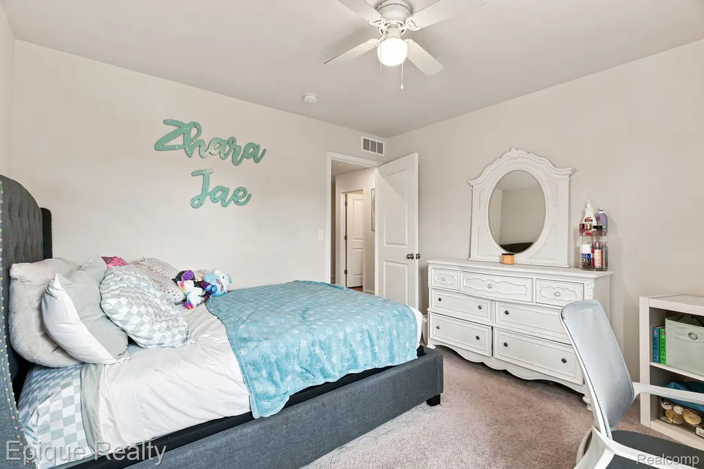 2360 Scenic Hollow Drive Grand Blanc Charter Township MI 48439