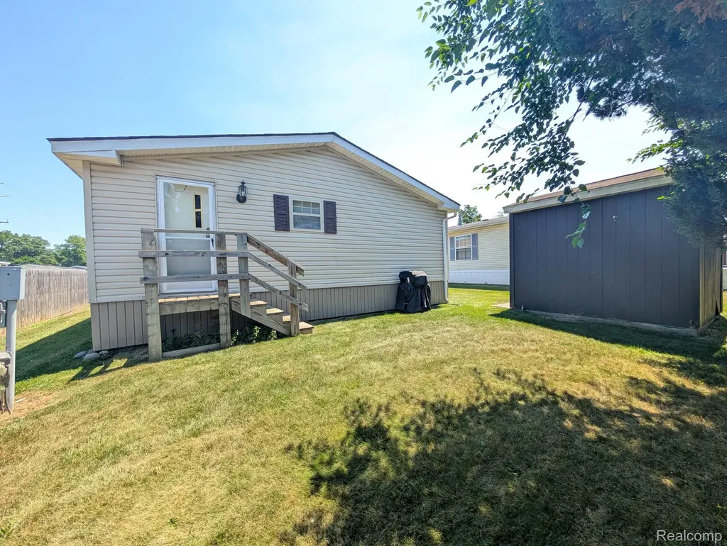 59 Foxpointe Court Swartz Creek City MI 48473