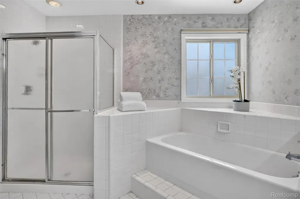 6445 Noble Road West Bloomfield Charter Township MI 48322