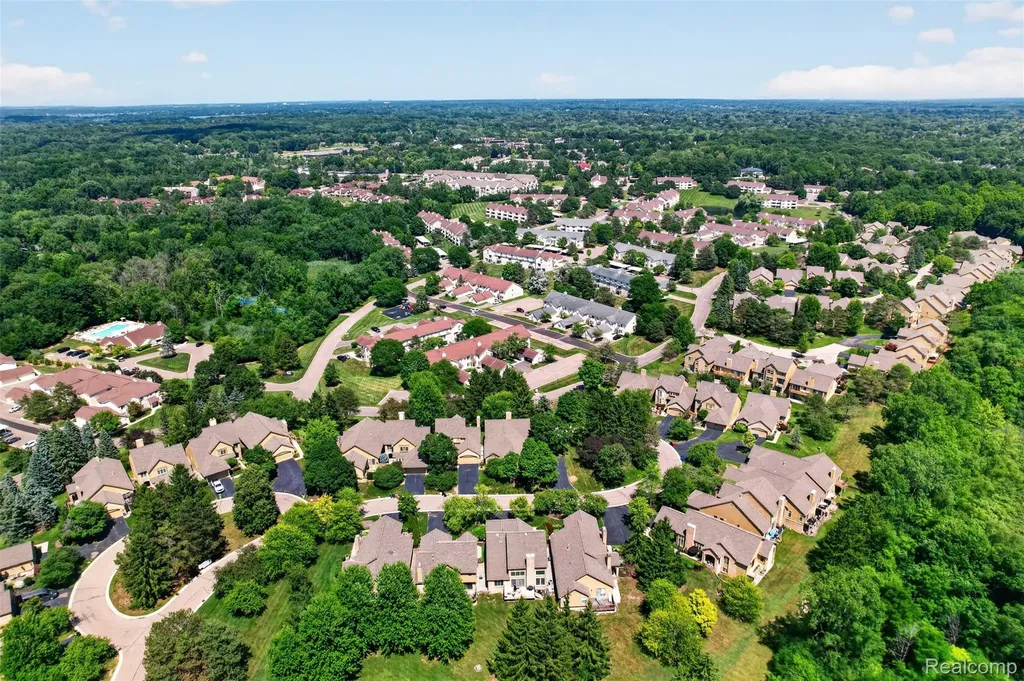 6445 Noble Road West Bloomfield Charter Township MI 48322