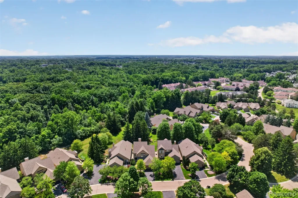 6445 Noble Road West Bloomfield Charter Township MI 48322