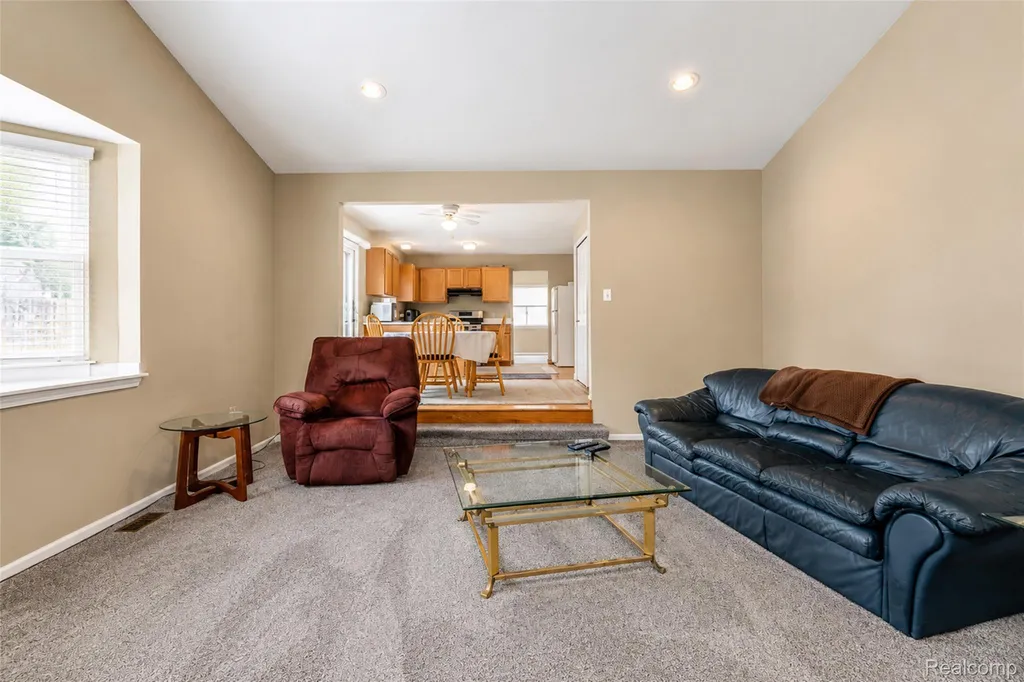 41585 Cherry Hill Road Canton Charter Township MI 48188