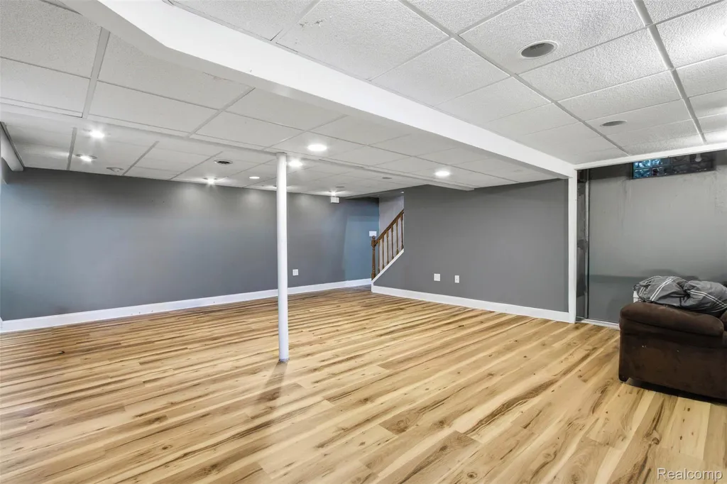 23327 Whitley Drive Clinton Charter Township MI 48035