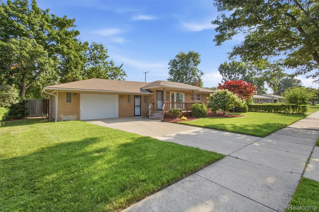 23327 Whitley Drive Clinton Charter Township MI 48035