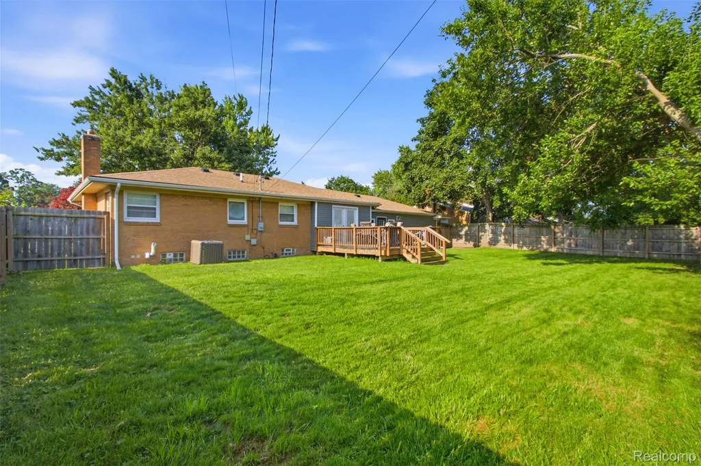 23327 Whitley Drive Clinton Charter Township MI 48035