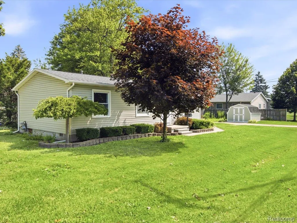 1675 Pennsylvania Avenue Marysville City MI 48040