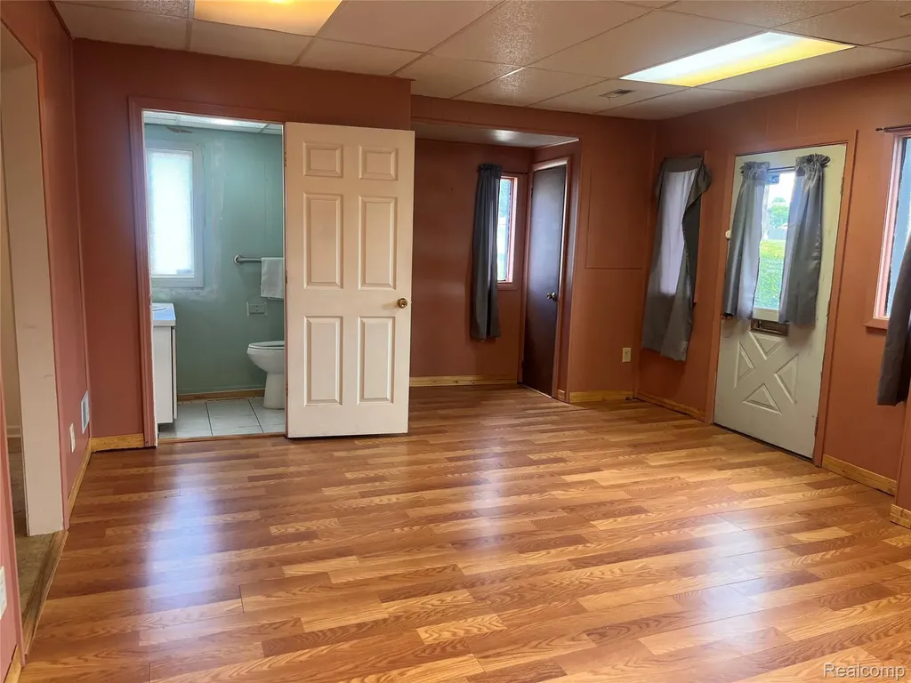 12127 N Saginaw Street Mt. Morris City MI 48458