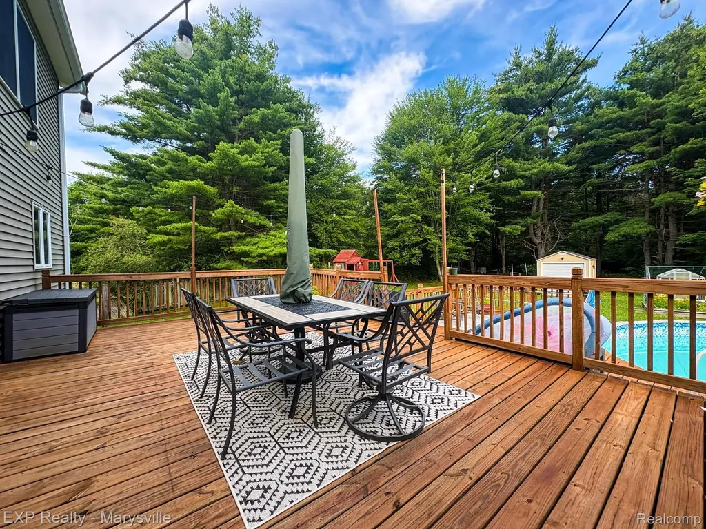 5538 Klettner Road St. Clair Township MI 48079