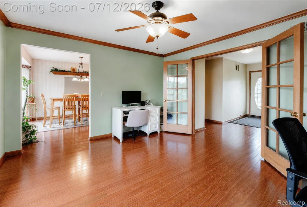 39044 Mallorn Drive Sterling Heights City MI 48313