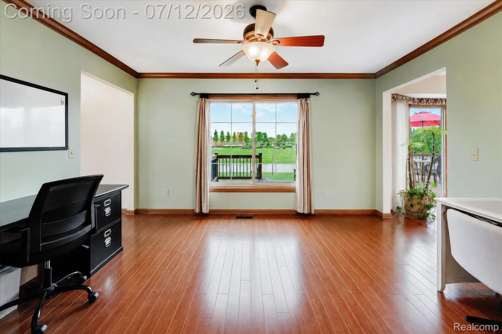 39044 Mallorn Drive Sterling Heights City MI 48313