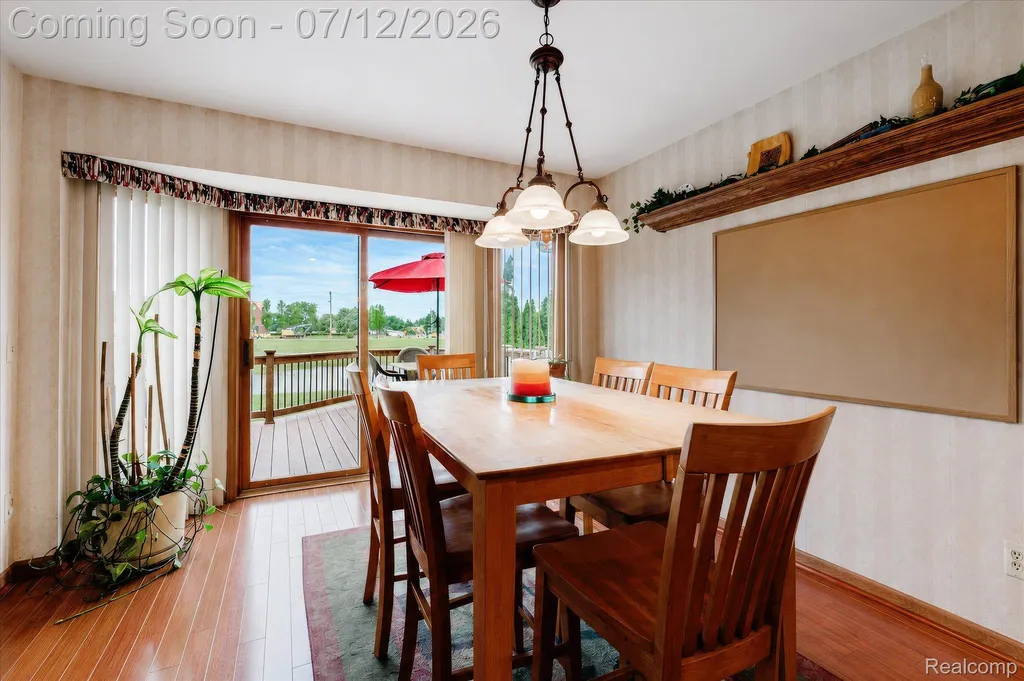39044 Mallorn Drive Sterling Heights City MI 48313
