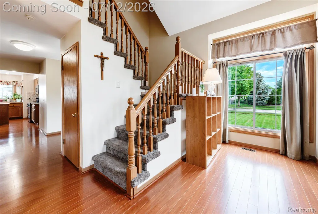 39044 Mallorn Drive Sterling Heights City MI 48313