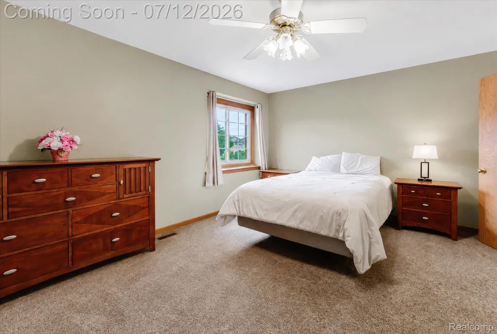39044 Mallorn Drive Sterling Heights City MI 48313