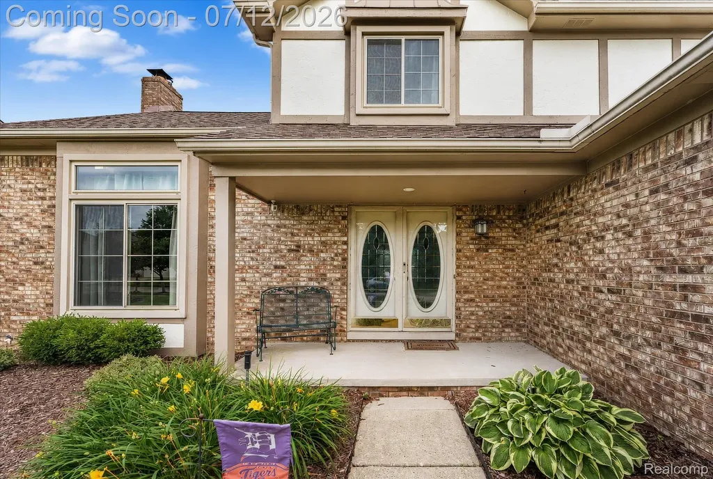 39044 Mallorn Drive Sterling Heights City MI 48313